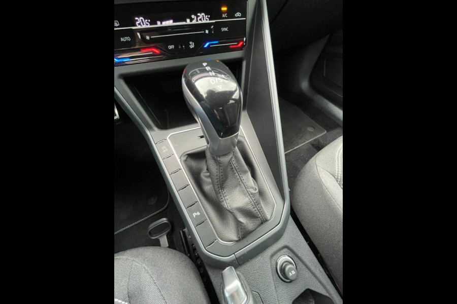 Volkswagen Polo 1.0 TSI 2x R-Line | Matrix led koplampen Volkswagen Polo 1.0 TSI 2x R-Line | Matrix led koplampen