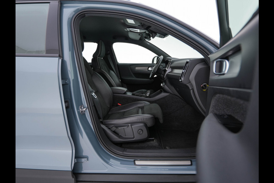 Volvo XC40 Recharge P8 AWD R-Design [ 3-Fase ] {SOH-89%} (INCL-BTW) *LEATHER-ALCANTARA | DIGI-COCKPIT | FULL-LED | PREMIUM-AUDIO | TOP-VIEW | CARPLAY | NAVI-FULLMAP | ECC | PDC | KEYLESS | HEATED-SPORTSEATS | BLIS | PRIVACY-GLASS | TOWBAR | 19 "ALU