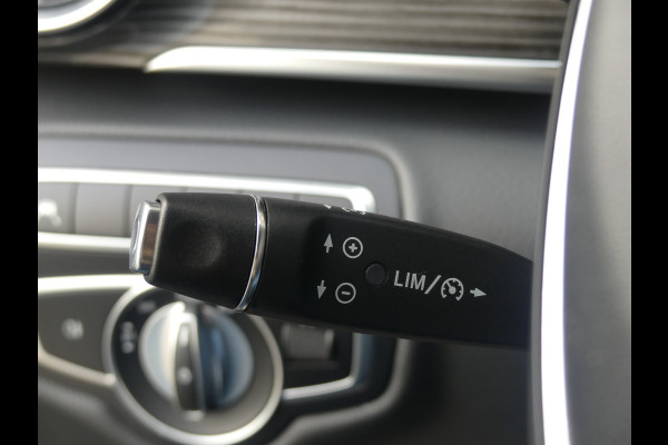 Mercedes-Benz V-Klasse 250d Lang AMG Pakket Dubbel Cabine LED/Trekhaak/LEER Mercedes-Benz V-Klasse 250d Lang AMG Pakket Dubbel Cabine LED/Trekhaak/LEER