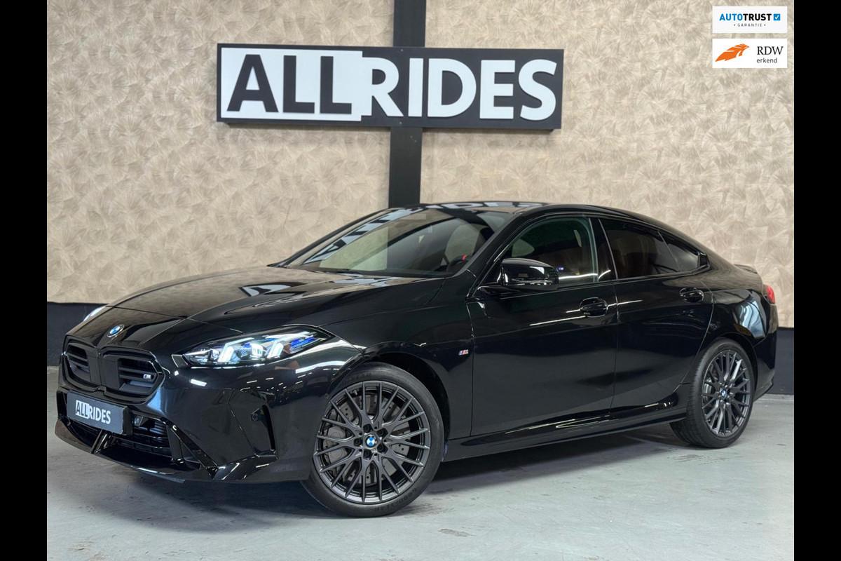 BMW 2 Serie Gran Coupé M235i xDrive 306 PK |M-sport Pro | Keyless | Harman/Kardon | Camera | schaalstoelen BMW 2 Serie Gran Coupé M235i xDrive 306 PK |M-sport Pro | Keyless | Harman/Kardon | Camera | schaalstoelen