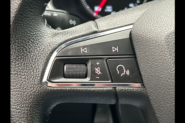 Seat Arona 1.0 TSI Style Trekhaak Apple/Carplay Navigatie Climate/Control