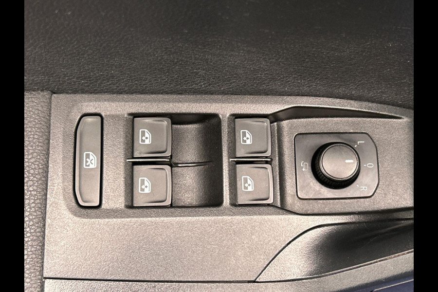 Seat Arona 1.0 TSI Style Trekhaak Apple/Carplay Navigatie Climate/Control