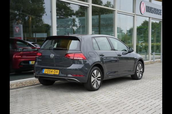 Volkswagen e-Golf E-DITION | Navigatie | Climate Control | ACC | Stoelverwarming Volkswagen e-Golf E-DITION | Navigatie | Climate Control | ACC | Stoelverwarming