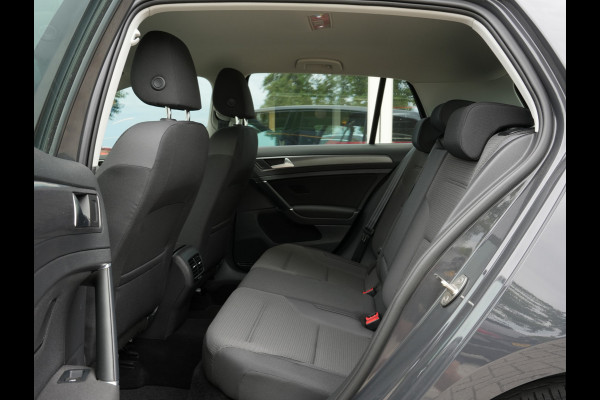 Volkswagen e-Golf E-DITION | Navigatie | Climate Control | ACC | Stoelverwarming Volkswagen e-Golf E-DITION | Navigatie | Climate Control | ACC | Stoelverwarming