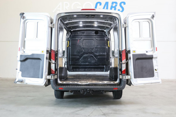 Ford Transit 330 2.0 TDCI L2/H2 AIRCO CRUISE CONTROL DUBB SCHUIFDEUR TREKHAAK PDC 131PK LEASE V/A €111,- p.m. INRUIL MOGELIJK Ford Transit 330 2.0 TDCI L2/H2 AIRCO CRUISE CONTROL DUBB SCHUIFDEUR TREKHAAK PDC 131PK LEASE V/A €111,- p.m. INRUIL MOGELIJK