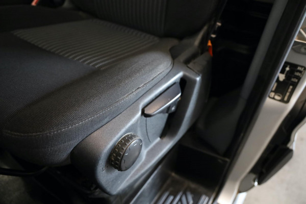 Ford Transit 330 2.0 TDCI L2/H2 AIRCO CRUISE CONTROL DUBB SCHUIFDEUR TREKHAAK PDC 131PK LEASE V/A €111,- p.m. INRUIL MOGELIJK Ford Transit 330 2.0 TDCI L2/H2 AIRCO CRUISE CONTROL DUBB SCHUIFDEUR TREKHAAK PDC 131PK LEASE V/A €111,- p.m. INRUIL MOGELIJK