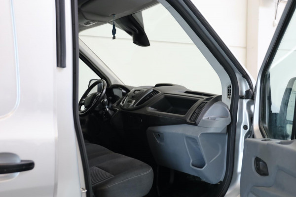 Ford Transit 330 2.0 TDCI L2/H2 AIRCO CRUISE CONTROL DUBB SCHUIFDEUR TREKHAAK PDC 131PK LEASE V/A €111,- p.m. INRUIL MOGELIJK Ford Transit 330 2.0 TDCI L2/H2 AIRCO CRUISE CONTROL DUBB SCHUIFDEUR TREKHAAK PDC 131PK LEASE V/A €111,- p.m. INRUIL MOGELIJK