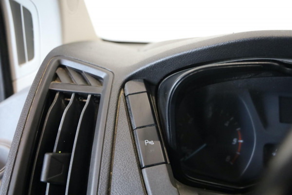 Ford Transit 330 2.0 TDCI L2/H2 AIRCO CRUISE CONTROL DUBB SCHUIFDEUR TREKHAAK PDC 131PK LEASE V/A €111,- p.m. INRUIL MOGELIJK Ford Transit 330 2.0 TDCI L2/H2 AIRCO CRUISE CONTROL DUBB SCHUIFDEUR TREKHAAK PDC 131PK LEASE V/A €111,- p.m. INRUIL MOGELIJK