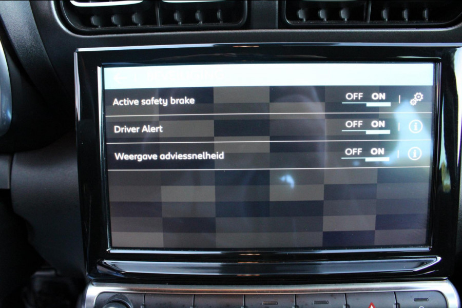 Citroën C3 Aircross 1.2 PureTech Shine Citroën C3 Aircross 1.2 PureTech Shine