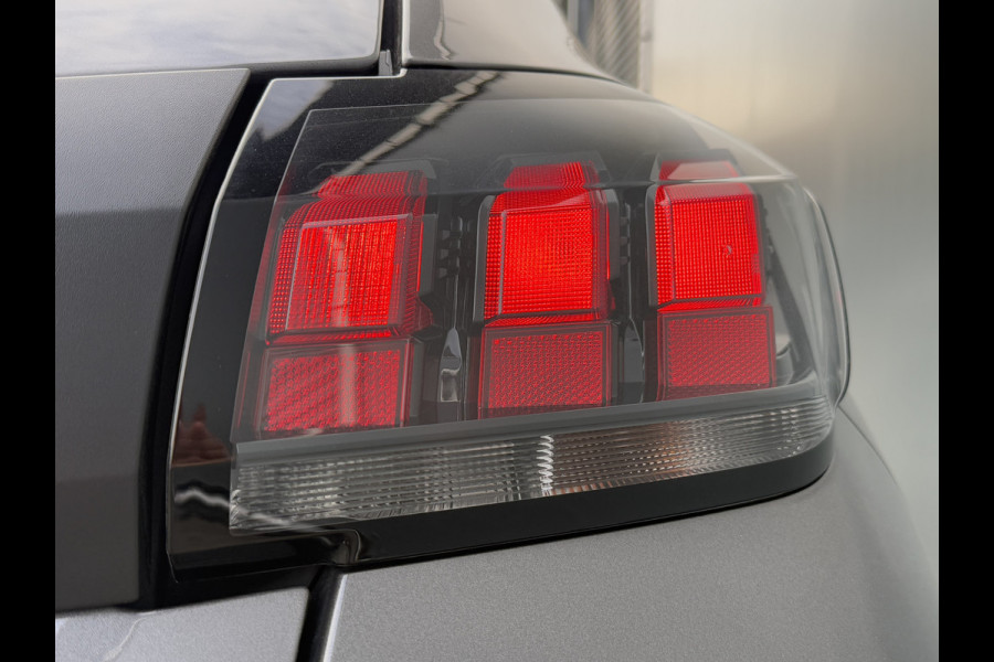 Peugeot 208 BWJ 2021 | 1.2 75PK Like | AIRCO | CRUISE | DAB+ | EL PAKKET | Peugeot 208 BWJ 2021 | 1.2 75PK Like | AIRCO | CRUISE | DAB+ | EL PAKKET |