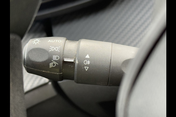 Peugeot 208 BWJ 2021 | 1.2 75PK Like | AIRCO | CRUISE | DAB+ | EL PAKKET | Peugeot 208 BWJ 2021 | 1.2 75PK Like | AIRCO | CRUISE | DAB+ | EL PAKKET |