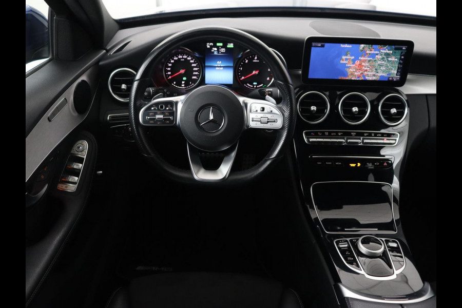 Mercedes-Benz C-Klasse 300de AMG | Trekhaak | Stoelverwarming | Carplay | Leder/Alcantara | Full LED | Navigatie | Camera | Park Assist | Climate control | PHEV | Plug In