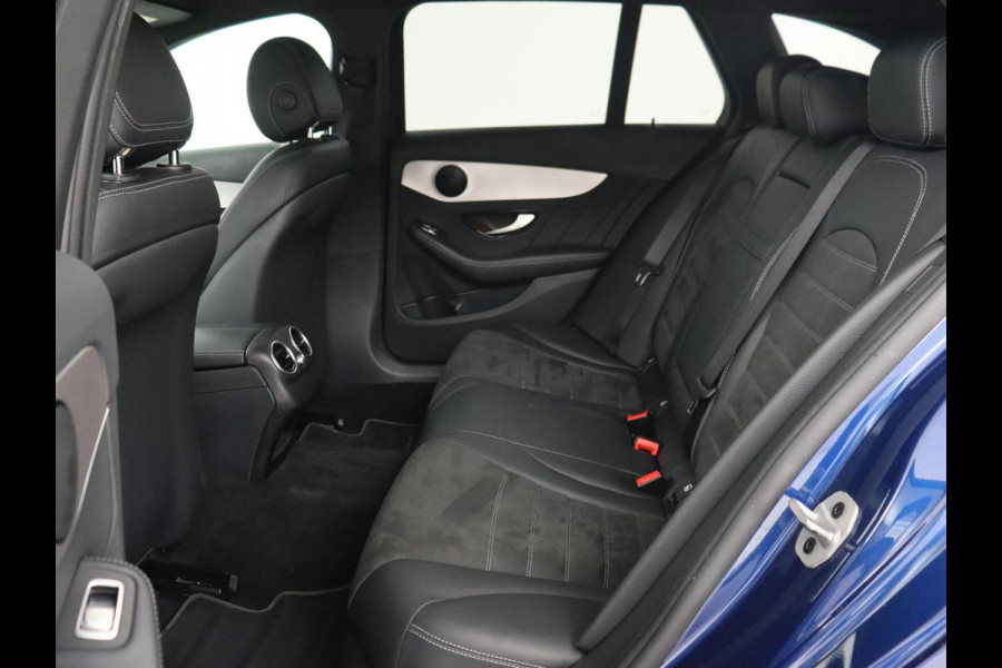 Mercedes-Benz C-Klasse 300de AMG | Trekhaak | Stoelverwarming | Carplay | Leder/Alcantara | Full LED | Navigatie | Camera | Park Assist | Climate control | PHEV | Plug In