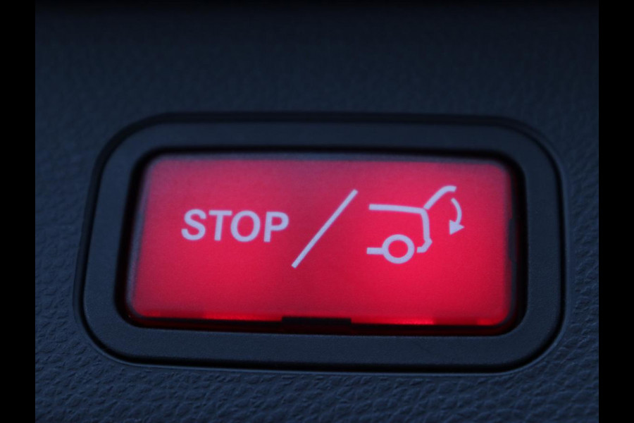 Mercedes-Benz C-Klasse 300de AMG | Trekhaak | Stoelverwarming | Carplay | Leder/Alcantara | Full LED | Navigatie | Camera | Park Assist | Climate control | PHEV | Plug In