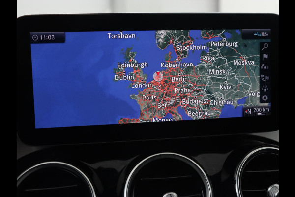 Mercedes-Benz C-Klasse 300de AMG | Trekhaak | Stoelverwarming | Carplay | Leder/Alcantara | Full LED | Navigatie | Camera | Park Assist | Climate control | PHEV | Plug In