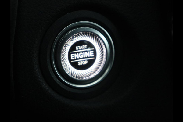 Mercedes-Benz C-Klasse 300de AMG | Trekhaak | Stoelverwarming | Carplay | Leder/Alcantara | Full LED | Navigatie | Camera | Park Assist | Climate control | PHEV | Plug In