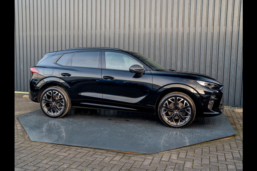 CUPRA Terramar 1.5 TSI e-Hybrid VZ Performance | Sennheiser | 360 Camera | Panodak | Trekhaak wegkl. | Matrix LED | Prijs Rijklaar!! CUPRA Terramar 1.5 TSI e-Hybrid VZ Performance | Sennheiser | 360 Camera | Panodak | Trekhaak wegkl. | Matrix LED | Prijs Rijklaar!!