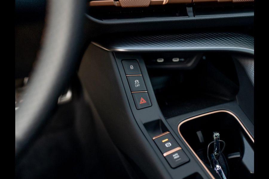 CUPRA Terramar 1.5 TSI e-Hybrid VZ Performance | Sennheiser | 360 Camera | Panodak | Trekhaak wegkl. | Matrix LED | Prijs Rijklaar!! CUPRA Terramar 1.5 TSI e-Hybrid VZ Performance | Sennheiser | 360 Camera | Panodak | Trekhaak wegkl. | Matrix LED | Prijs Rijklaar!!