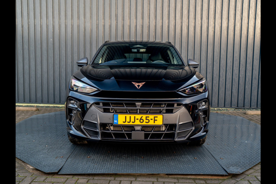 CUPRA Terramar 1.5 TSI e-Hybrid VZ Performance | Sennheiser | 360 Camera | Panodak | Trekhaak wegkl. | Matrix LED | Prijs Rijklaar!! CUPRA Terramar 1.5 TSI e-Hybrid VZ Performance | Sennheiser | 360 Camera | Panodak | Trekhaak wegkl. | Matrix LED | Prijs Rijklaar!!