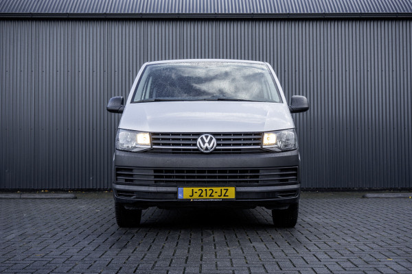 Volkswagen Transporter T6 Kombi 2.0TDI L2H1 | 9-Persoons | Incl. btw en bpm | Cruise | Airco | PDC | Euro 6