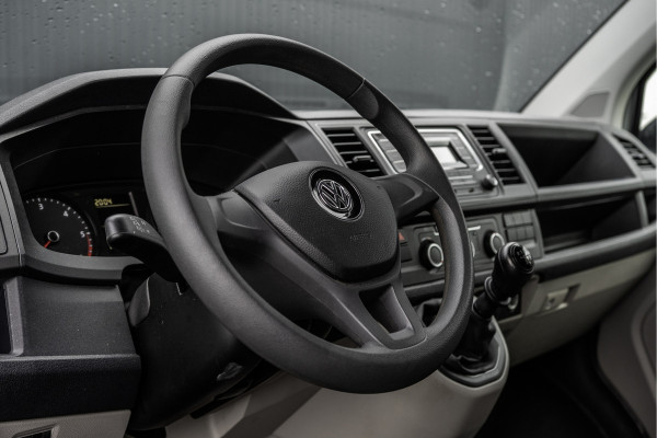 Volkswagen Transporter T6 Kombi 2.0TDI L2H1 | 9-Persoons | Incl. btw en bpm | Cruise | Airco | PDC | Euro 6