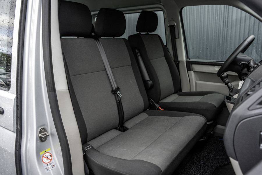 Volkswagen Transporter T6 Kombi 2.0TDI L2H1 | 9-Persoons | Incl. btw en bpm | Cruise | Airco | PDC | Euro 6