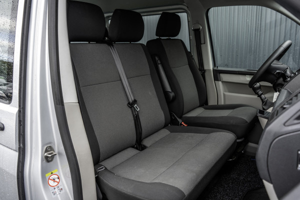Volkswagen Transporter T6 Kombi 2.0TDI L2H1 | 9-Persoons | Incl. btw en bpm | Cruise | Airco | PDC | Euro 6