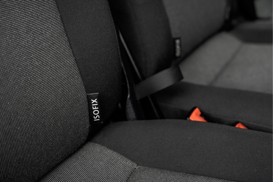 Volkswagen Transporter T6 Kombi 2.0TDI L2H1 | 9-Persoons | Incl. btw en bpm | Cruise | Airco | PDC | Euro 6