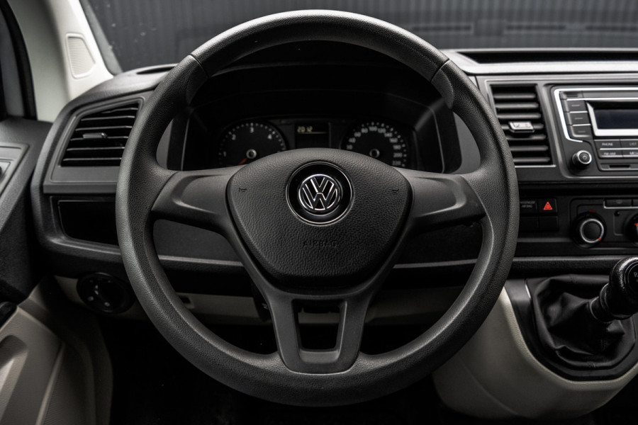 Volkswagen Transporter T6 Kombi 2.0TDI L2H1 | 9-Persoons | Incl. btw en bpm | Cruise | Airco | PDC | Euro 6