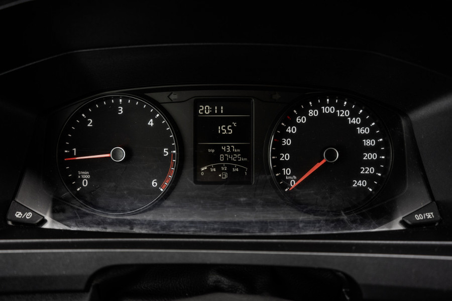 Volkswagen Transporter T6 Kombi 2.0TDI L2H1 | 9-Persoons | Incl. btw en bpm | Cruise | Airco | PDC | Euro 6