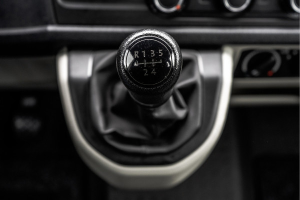 Volkswagen Transporter T6 Kombi 2.0TDI L2H1 | 9-Persoons | Incl. btw en bpm | Cruise | Airco | PDC | Euro 6