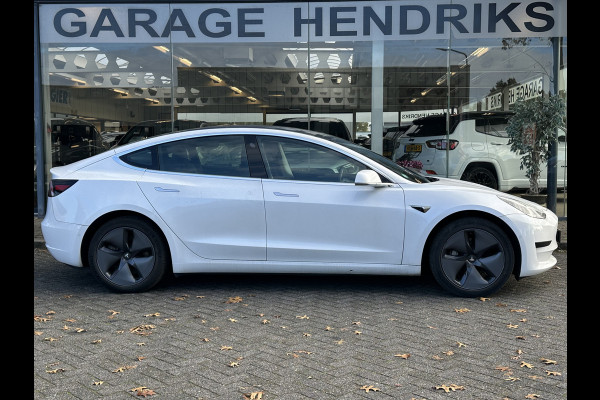 Tesla Model 3 Standard RWD Plus 60 kWh | Autopilot | Panorama dak | Leder | (occasion) Tesla Model 3 Standard RWD Plus 60 kWh | Autopilot | Panorama dak | Leder | (occasion)