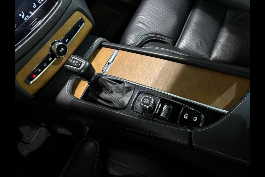 Volvo XC90 T5 AWD Inscription ACC Trekhaak Stoelverwarming 254pk
