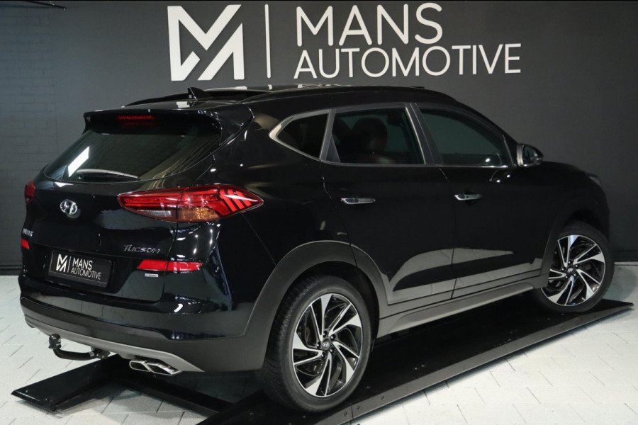 Hyundai Tucson 1.6 T-GDi Premium 4WD / PANO / LEDER / 360 / VOLLEDIG UITGEVOERD! Hyundai Tucson 1.6 T-GDi Premium 4WD / PANO / LEDER / 360 / VOLLEDIG UITGEVOERD!