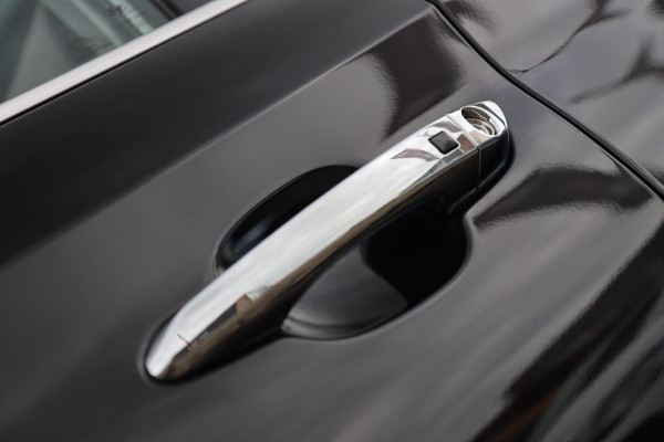 Hyundai Tucson 1.6 T-GDi Premium 4WD / PANO / LEDER / 360 / VOLLEDIG UITGEVOERD! Hyundai Tucson 1.6 T-GDi Premium 4WD / PANO / LEDER / 360 / VOLLEDIG UITGEVOERD!