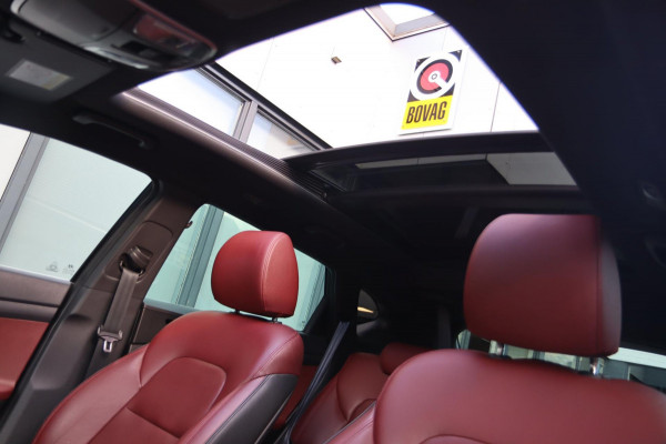 Hyundai Tucson 1.6 T-GDi Premium 4WD / PANO / LEDER / 360 / VOLLEDIG UITGEVOERD! Hyundai Tucson 1.6 T-GDi Premium 4WD / PANO / LEDER / 360 / VOLLEDIG UITGEVOERD!