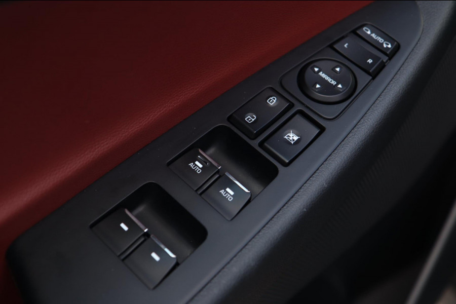 Hyundai Tucson 1.6 T-GDi Premium 4WD / PANO / LEDER / 360 / VOLLEDIG UITGEVOERD! Hyundai Tucson 1.6 T-GDi Premium 4WD / PANO / LEDER / 360 / VOLLEDIG UITGEVOERD!