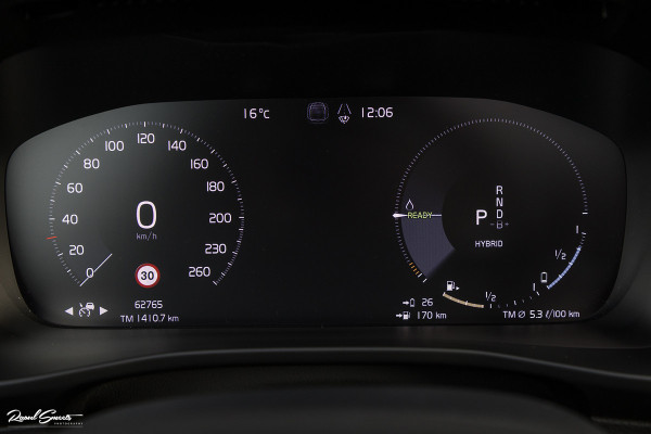 Volvo XC40 1.5 T5 Recharge R-Design | Adaptieve cruise | Panorama dak | Harman Kardon | Zwenkbare trekhaak | Volvo XC40 1.5 T5 Recharge R-Design | Adaptieve cruise | Panorama dak | Harman Kardon | Zwenkbare trekhaak |