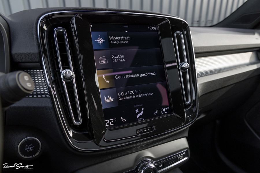 Volvo XC40 1.5 T5 Recharge R-Design | Adaptieve cruise | Panorama dak | Harman Kardon | Zwenkbare trekhaak | Volvo XC40 1.5 T5 Recharge R-Design | Adaptieve cruise | Panorama dak | Harman Kardon | Zwenkbare trekhaak |