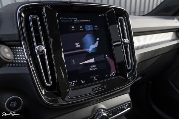 Volvo XC40 1.5 T5 Recharge R-Design | Adaptieve cruise | Panorama dak | Harman Kardon | Zwenkbare trekhaak | Volvo XC40 1.5 T5 Recharge R-Design | Adaptieve cruise | Panorama dak | Harman Kardon | Zwenkbare trekhaak |