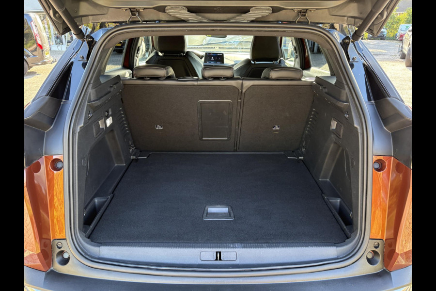 Peugeot 3008 1.2 PureTech GT Line | ZUID | 130pk | Trekhaak | Achteruitrijcamera | 18 inch | Navigatie | Virtuele Cockpit Peugeot 3008 1.2 PureTech GT Line | ZUID | 130pk | Trekhaak | Achteruitrijcamera | 18 inch | Navigatie | Virtuele Cockpit