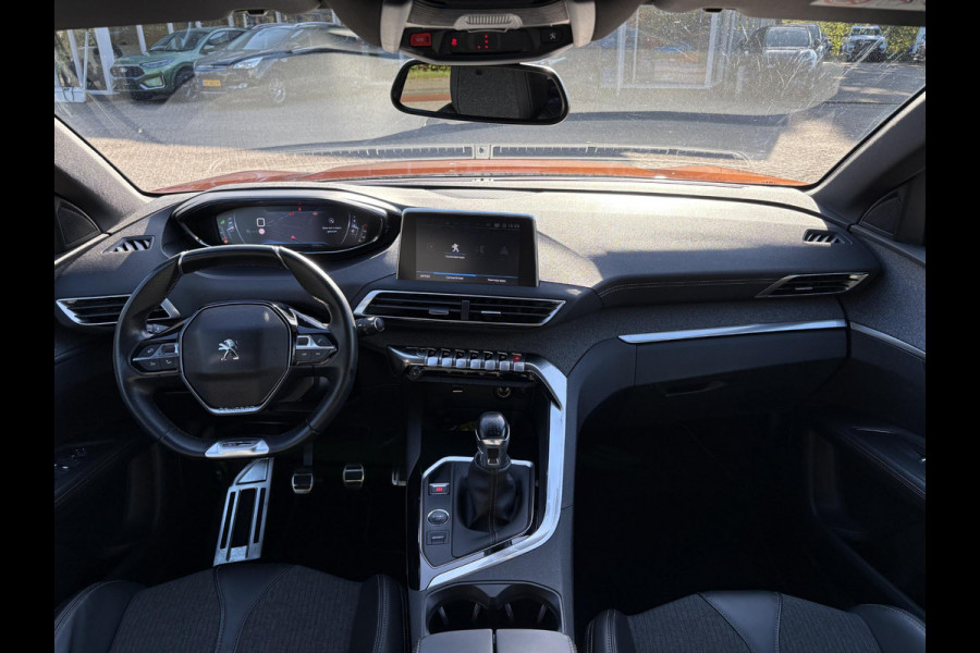 Peugeot 3008 1.2 PureTech GT Line | ZUID | 130pk | Trekhaak | Achteruitrijcamera | 18 inch | Navigatie | Virtuele Cockpit Peugeot 3008 1.2 PureTech GT Line | ZUID | 130pk | Trekhaak | Achteruitrijcamera | 18 inch | Navigatie | Virtuele Cockpit