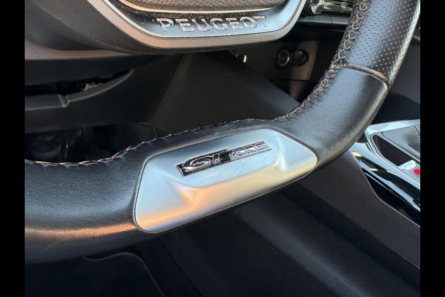 Peugeot 3008 1.2 PureTech GT Line | ZUID | 130pk | Trekhaak | Achteruitrijcamera | 18 inch | Navigatie | Virtuele Cockpit Peugeot 3008 1.2 PureTech GT Line | ZUID | 130pk | Trekhaak | Achteruitrijcamera | 18 inch | Navigatie | Virtuele Cockpit