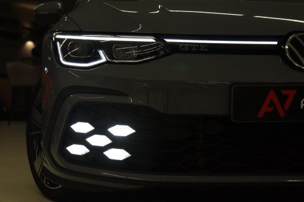 Volkswagen Golf 1.4 eHybrid GTE /PANO/IQLIGHT/CAM/CARPLAY/ACC/LANE ASSIST/VOL