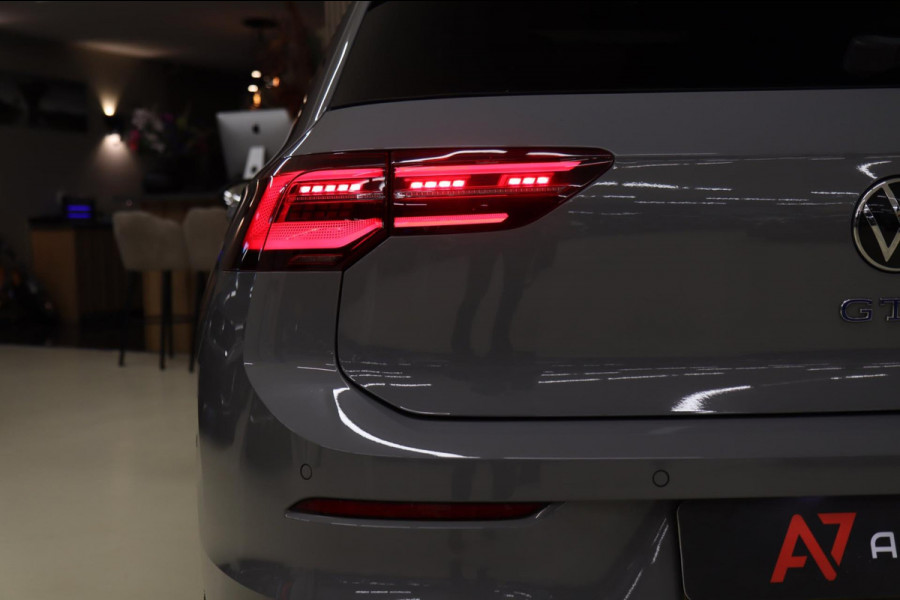 Volkswagen Golf 1.4 eHybrid GTE /PANO/IQLIGHT/CAM/CARPLAY/ACC/LANE ASSIST/VOL