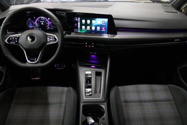 Volkswagen Golf 1.4 eHybrid GTE /PANO/IQLIGHT/CAM/CARPLAY/ACC/LANE ASSIST/VOL