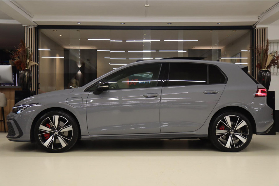 Volkswagen Golf 1.4 eHybrid GTE /PANO/IQLIGHT/CAM/CARPLAY/ACC/LANE ASSIST/VOL