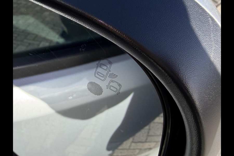 Peugeot Expert 231L 2.0 BlueHDI automaat 180pk Premium Pack, CarPlay, Xenon Peugeot Expert 231L 2.0 BlueHDI automaat 180pk Premium Pack, CarPlay, Xenon