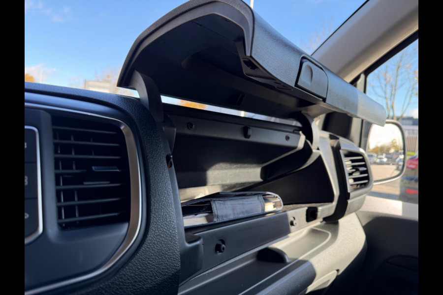 Peugeot Expert 231L 2.0 BlueHDI automaat 180pk Premium Pack, CarPlay, Xenon Peugeot Expert 231L 2.0 BlueHDI automaat 180pk Premium Pack, CarPlay, Xenon