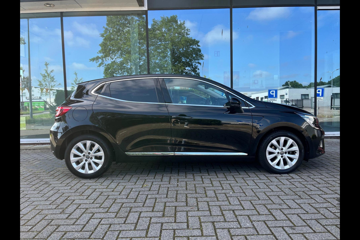 Renault Clio 1.0 TCe Intens - Automaat - Groot Navi - Climate - 360 Camera - Cruise Renault Clio 1.0 TCe Intens - Automaat - Groot Navi - Climate - 360 Camera - Cruise